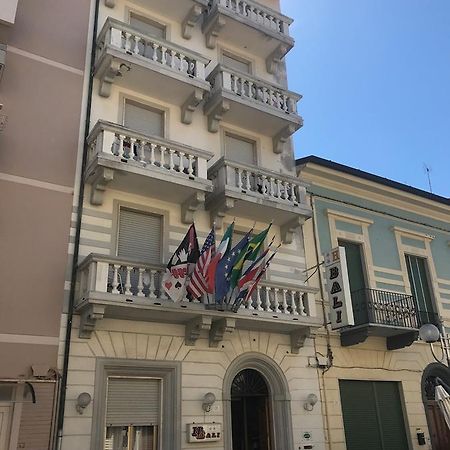 Hotel Bali Viareggio Buitenkant foto